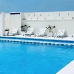 Sol E Piscina Na Caparica - By Caparica